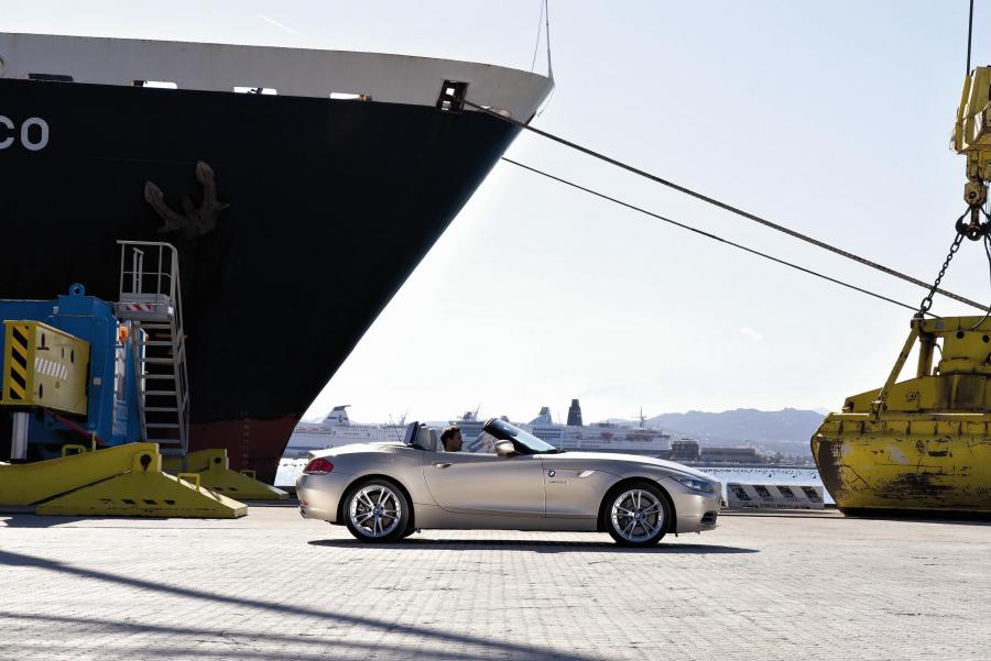  BMW Z4 Roadster 2010 года  (фото 27 из 39)